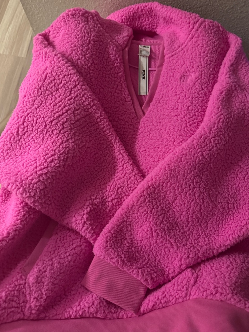 NWT PINK Victoria’s Secret Pink Women’s Large Sherpa Pullover with Hood